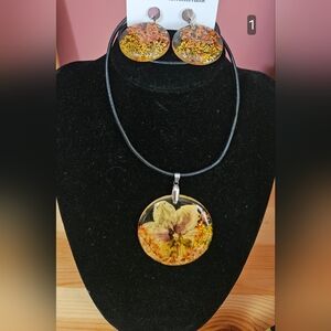 Floral Pendant Necklace with Earrings